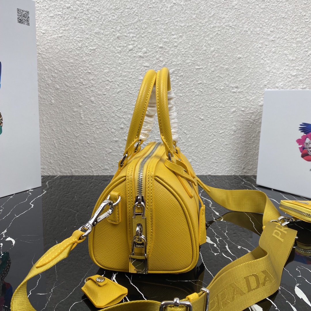 Pra*a RE-EDITION 1BB846 002