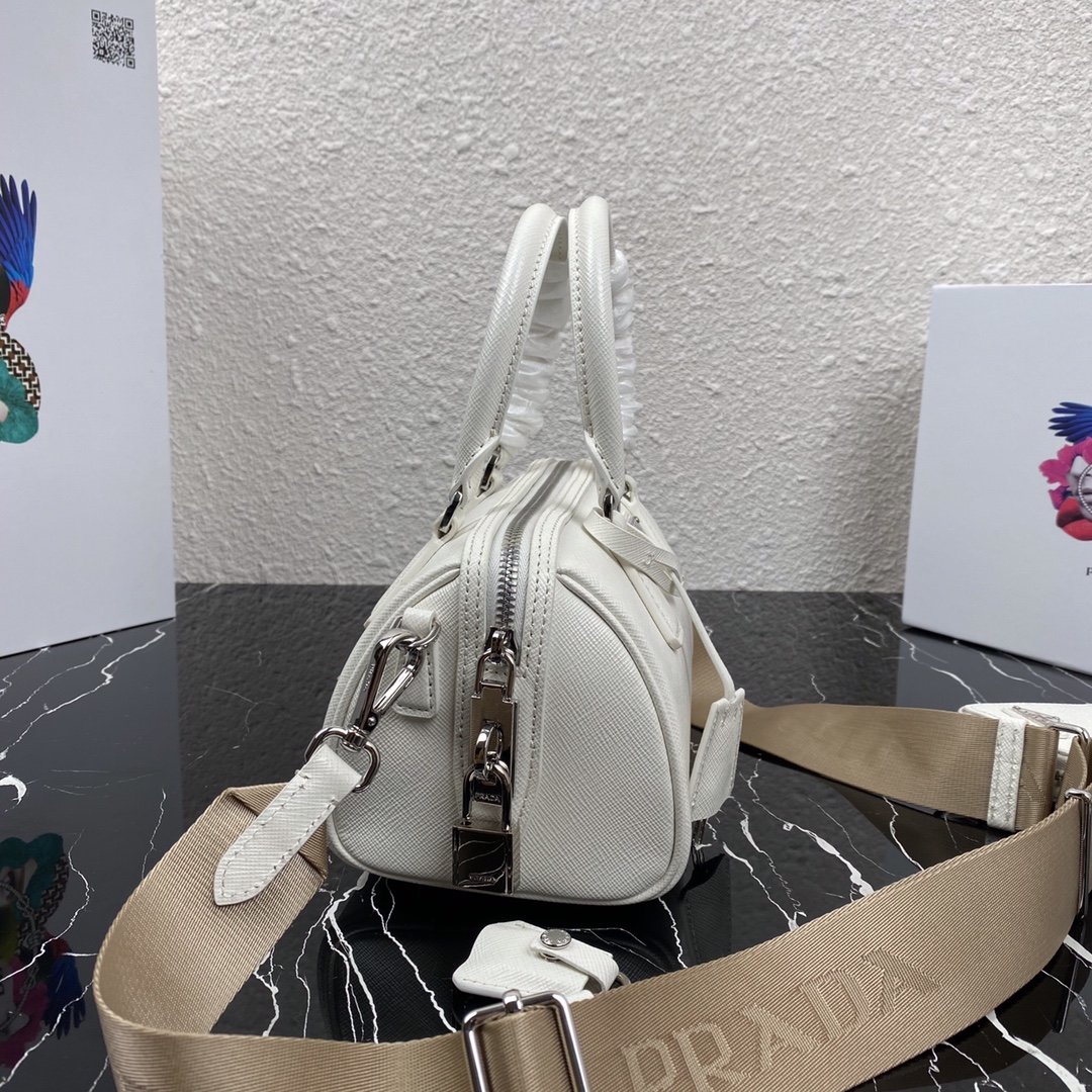Pra*a RE-EDITION 1BB846 006