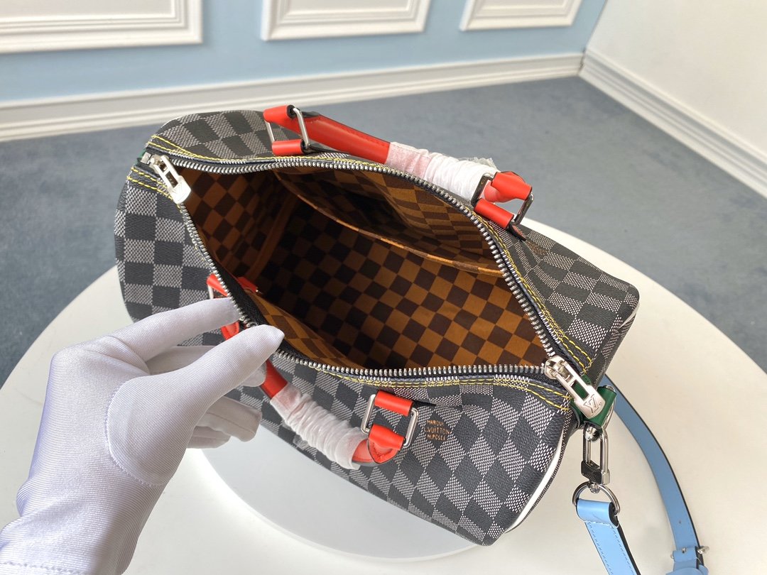 L0vis Vvtt0n N40236 SPEEDY BANDOULIÈRE 30