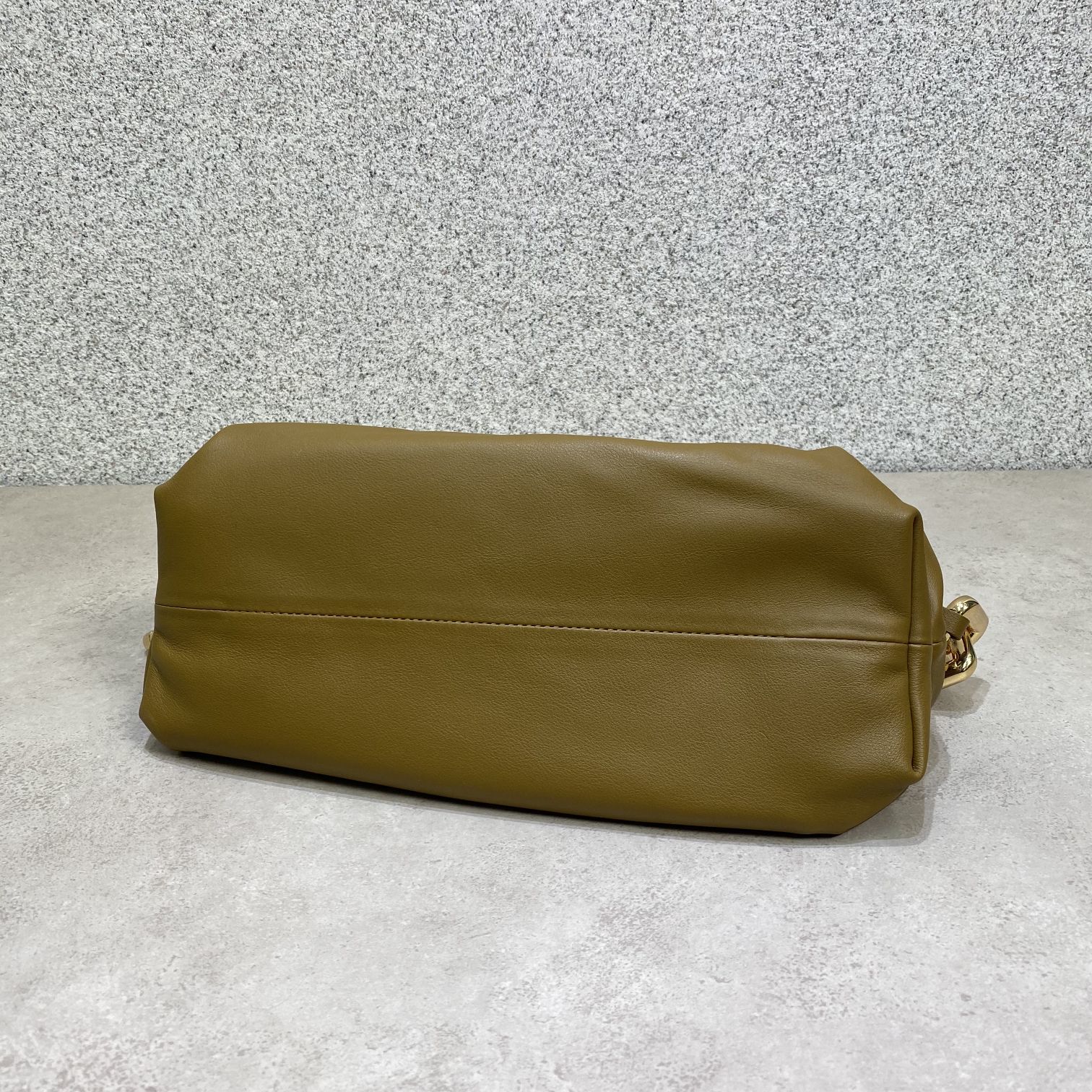 B0tt*ga Ven*ta The Chain Pouch