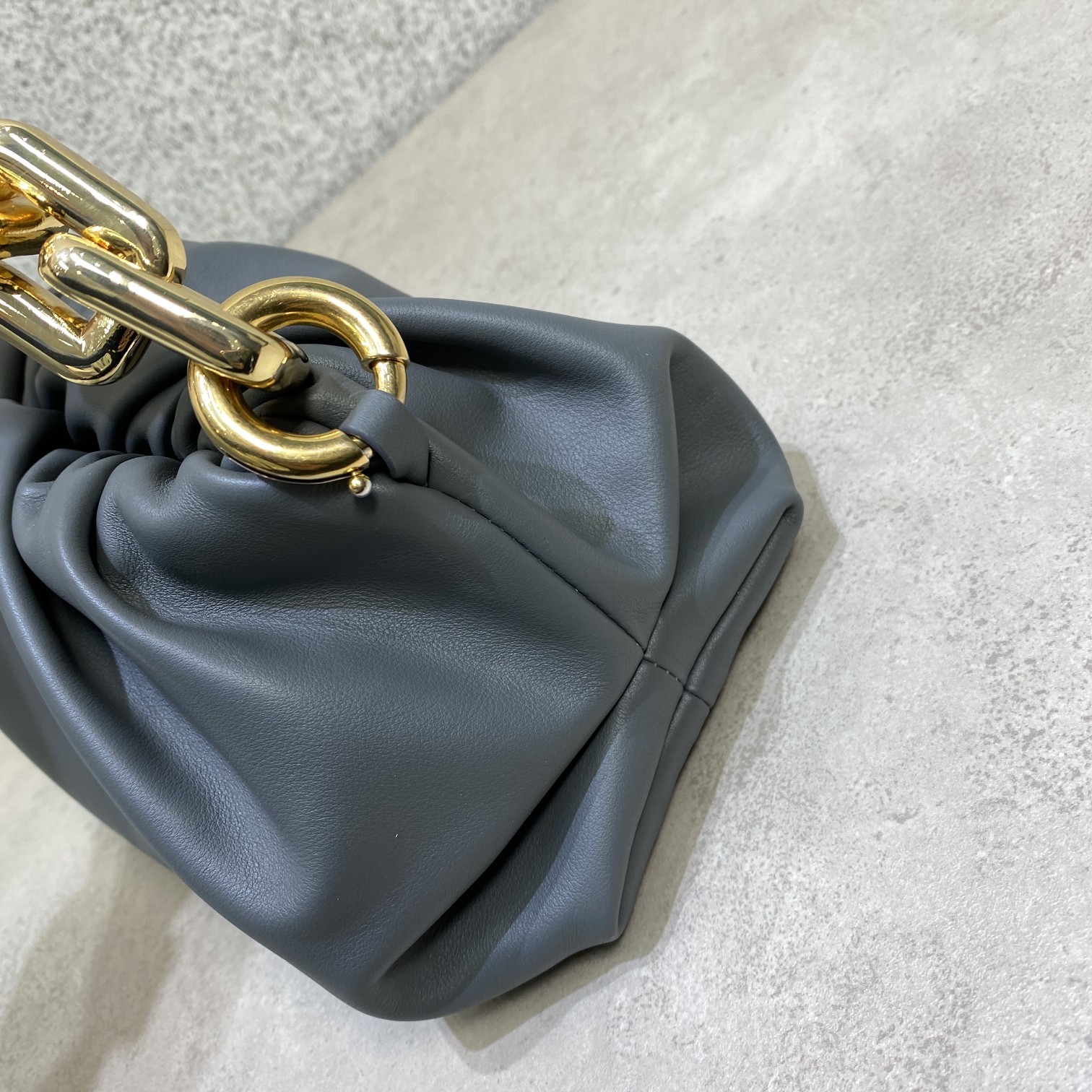 B0tt*ga Ven*ta The Chain Pouch 003