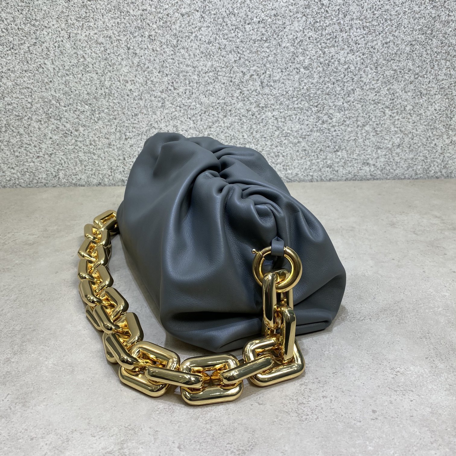 B0tt*ga Ven*ta The Chain Pouch 003