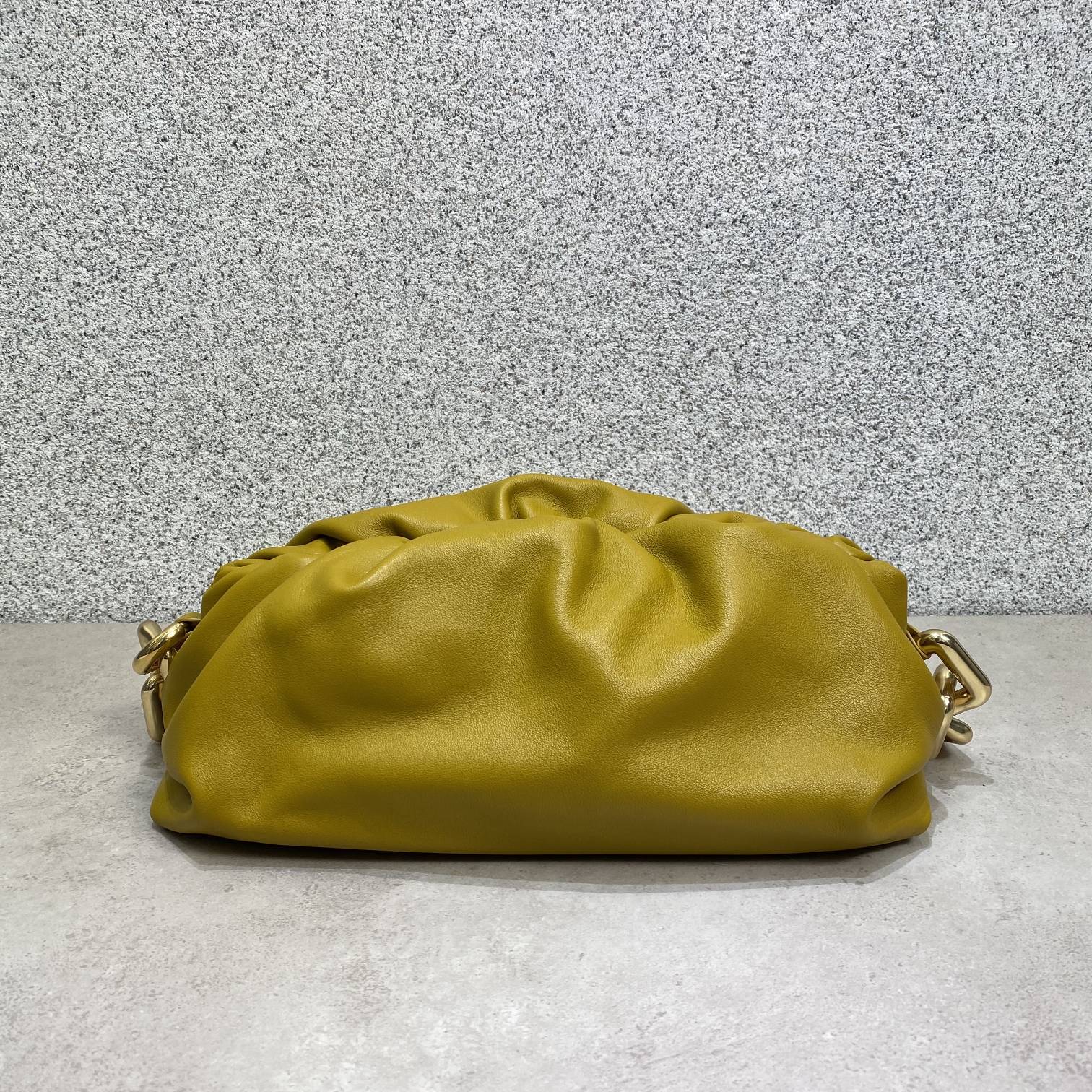 B0tt*ga Ven*ta The Chain Pouch 004