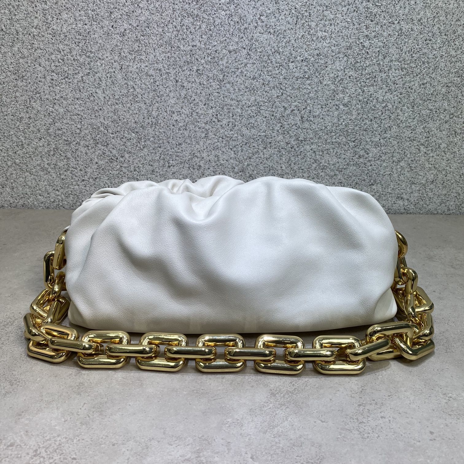 B0tt*ga Ven*ta The Chain Pouch 007