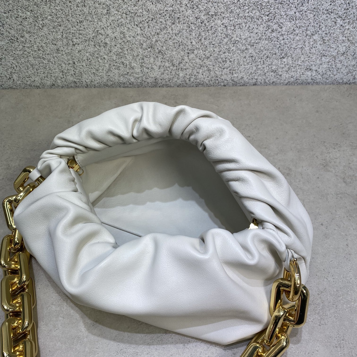 B0tt*ga Ven*ta The Chain Pouch 007