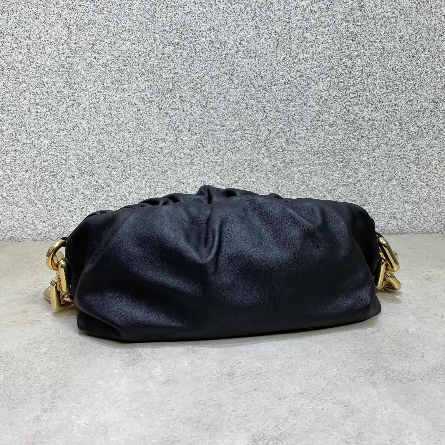 B0tt*ga Ven*ta The Chain Pouch 008