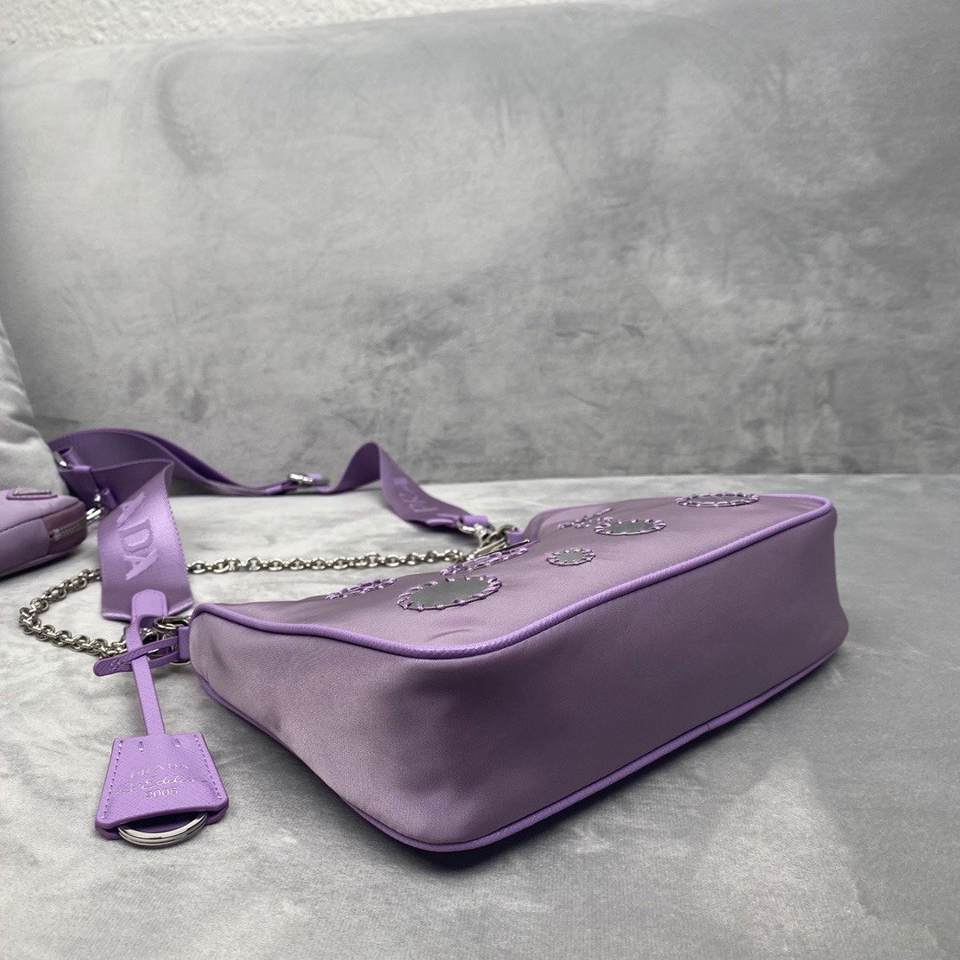 Pra*a 1BH204 Nylon Hobo Bag 22cm 001
