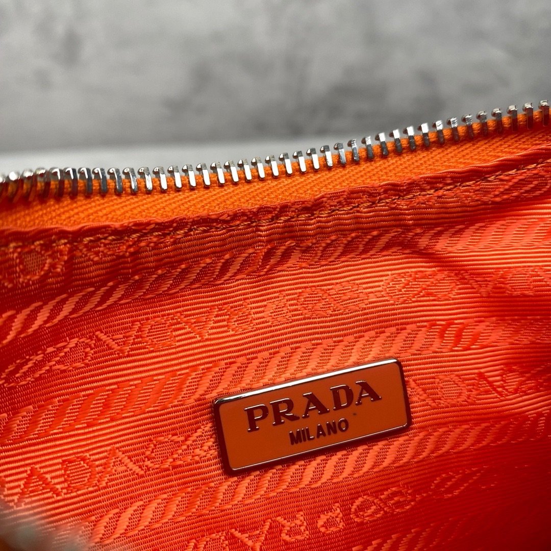 Pra*a 1BH204 Nylon Hobo Bag 22cm 008