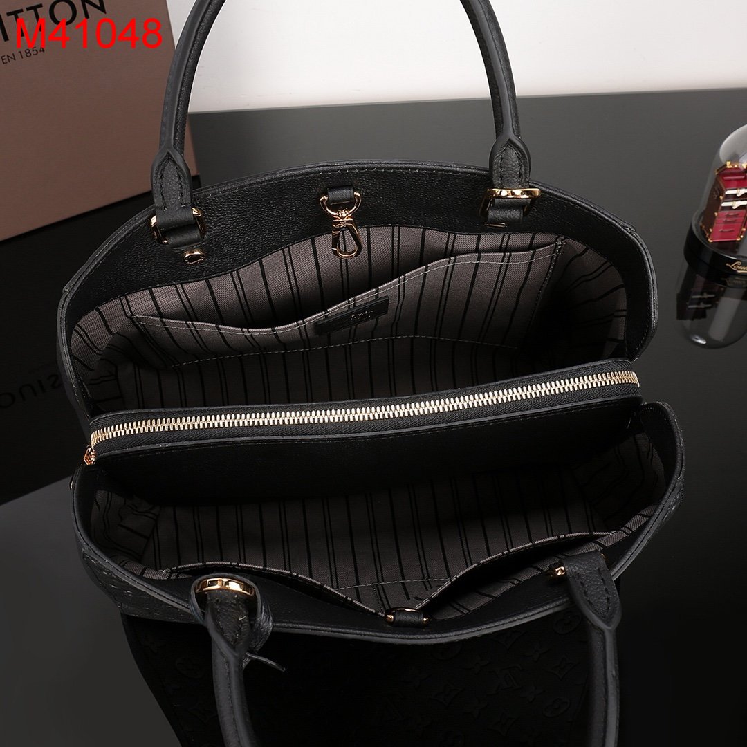 L0vis Vvtt0n Montaigne Medium Bag with Black M41046