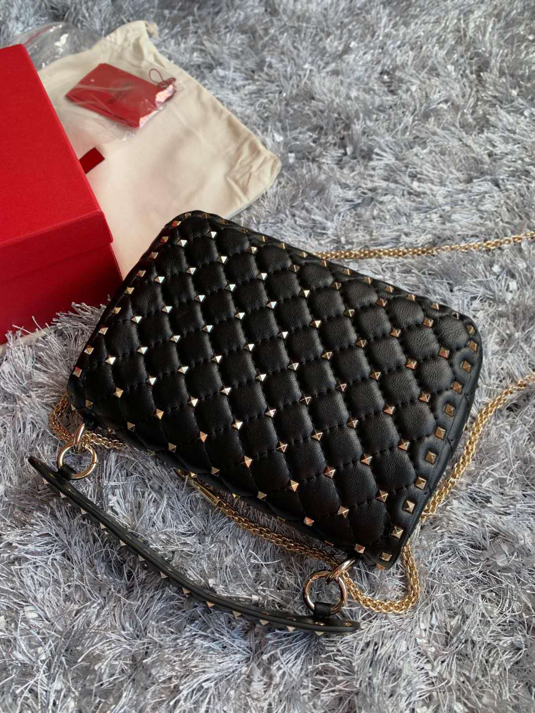Va1e*ntin0 Handbag 24cm Black