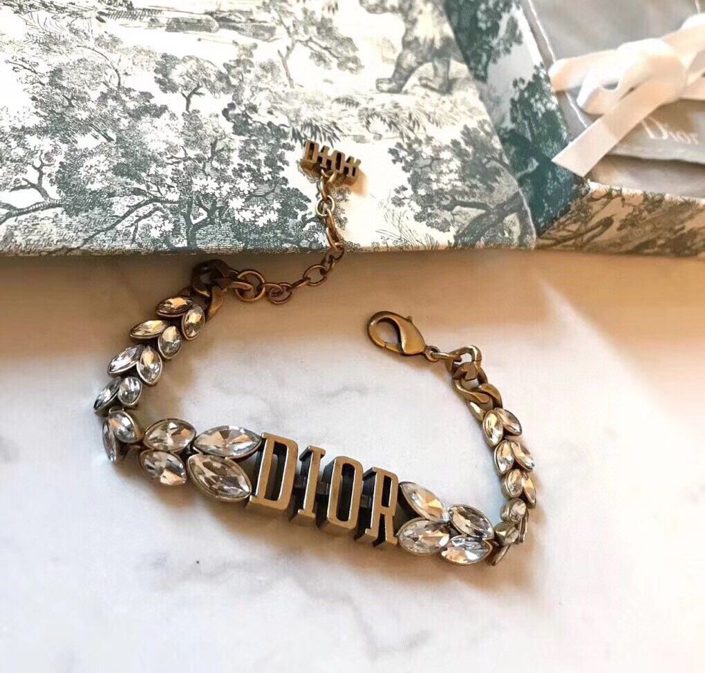 D10r Necklace 001