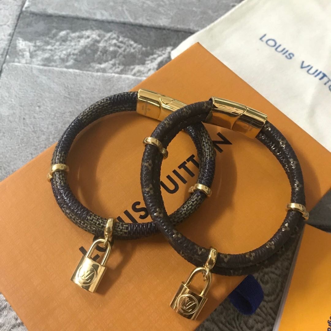 L0vis Vvtt0n Bracelet 002