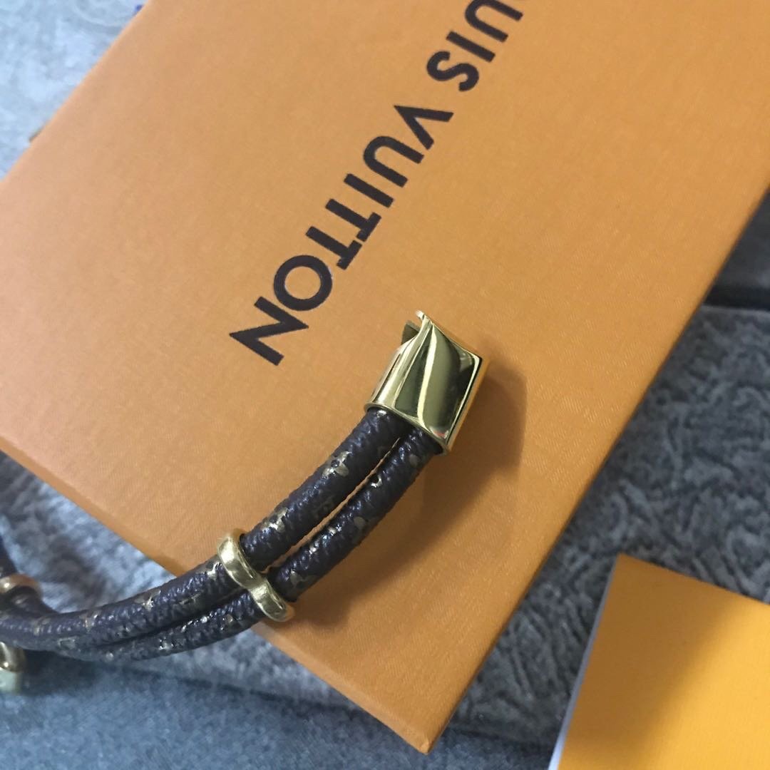 L0vis Vvtt0n Bracelet 002