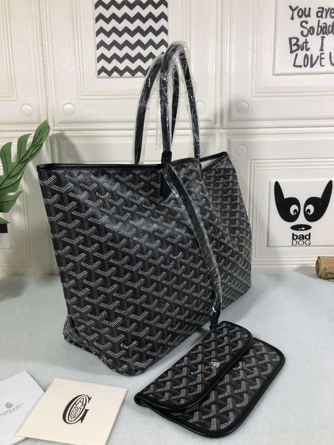 G09ard Artois Tote Black 47CM