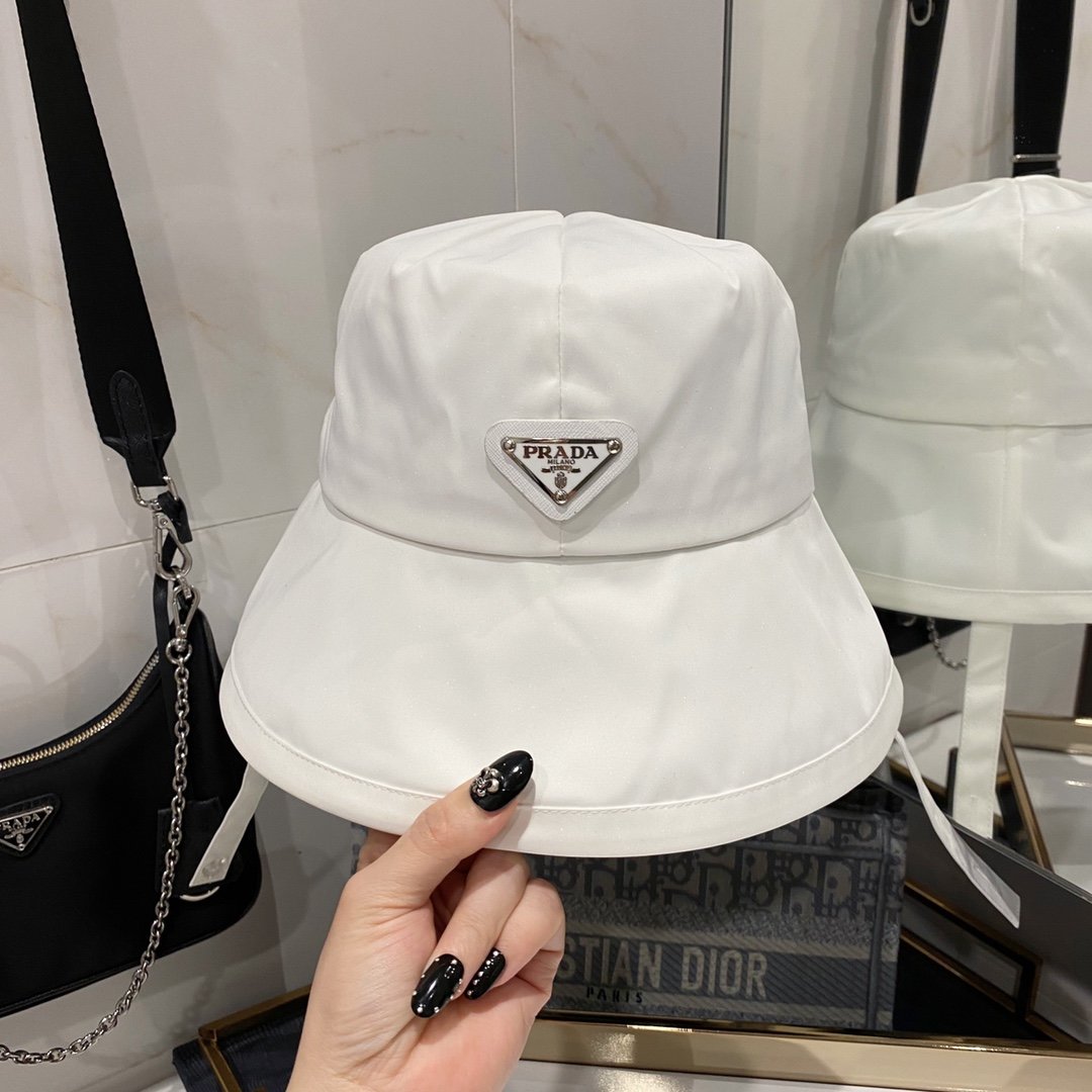 Pra*a Hat