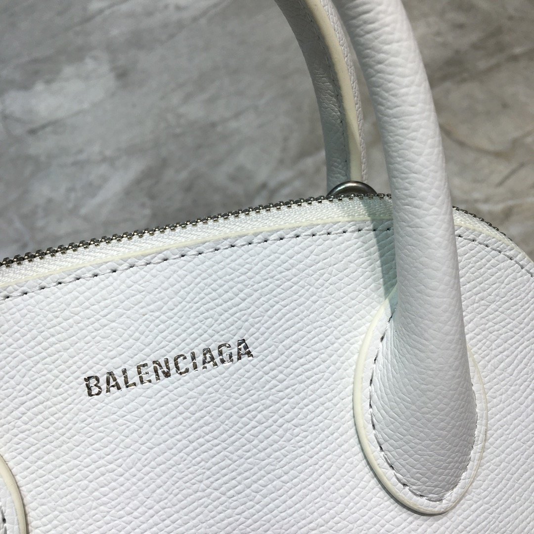 Ba1en*iaga Ville small graffiti logo bag