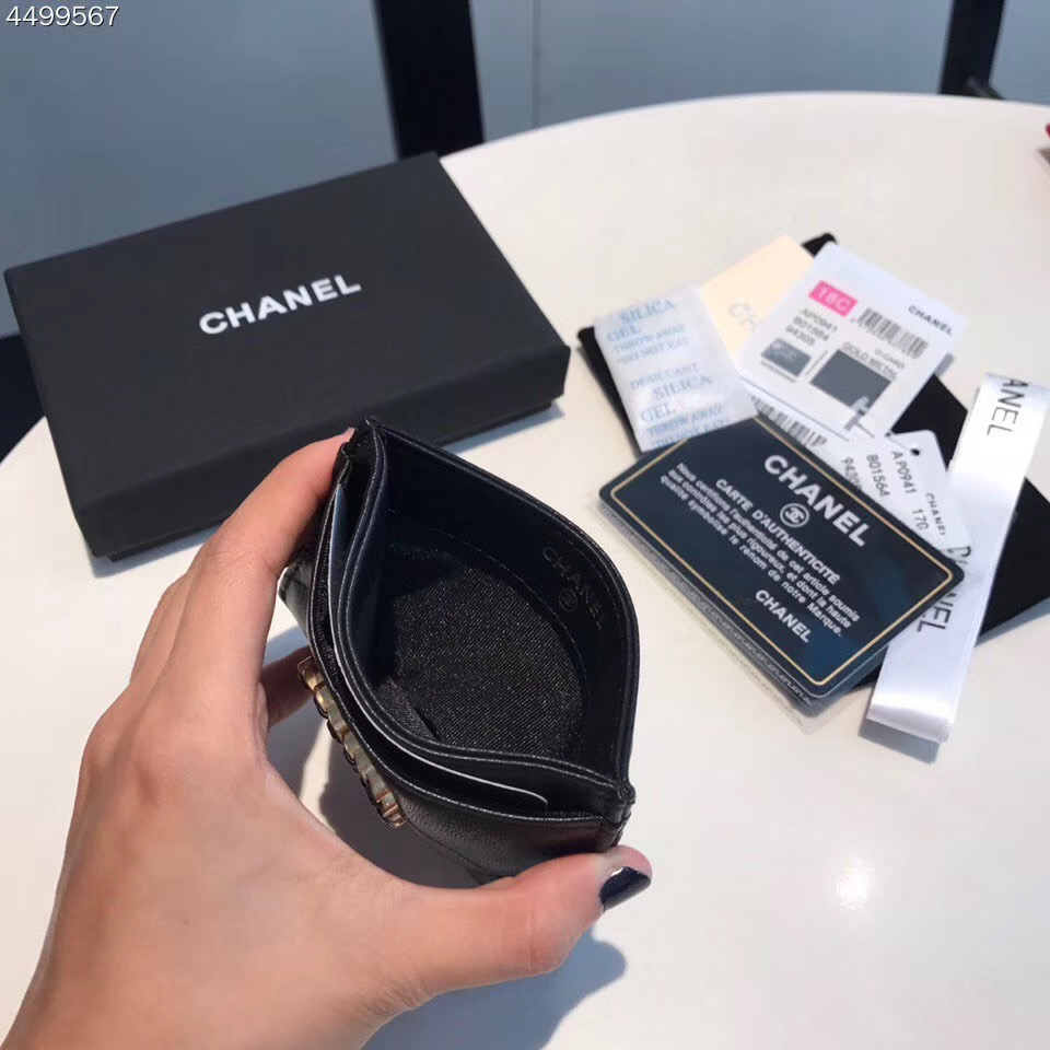 Ch**el card holder