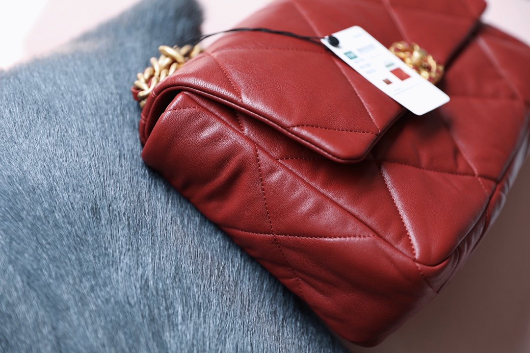 Ch**el Flap bag 26cm Red
