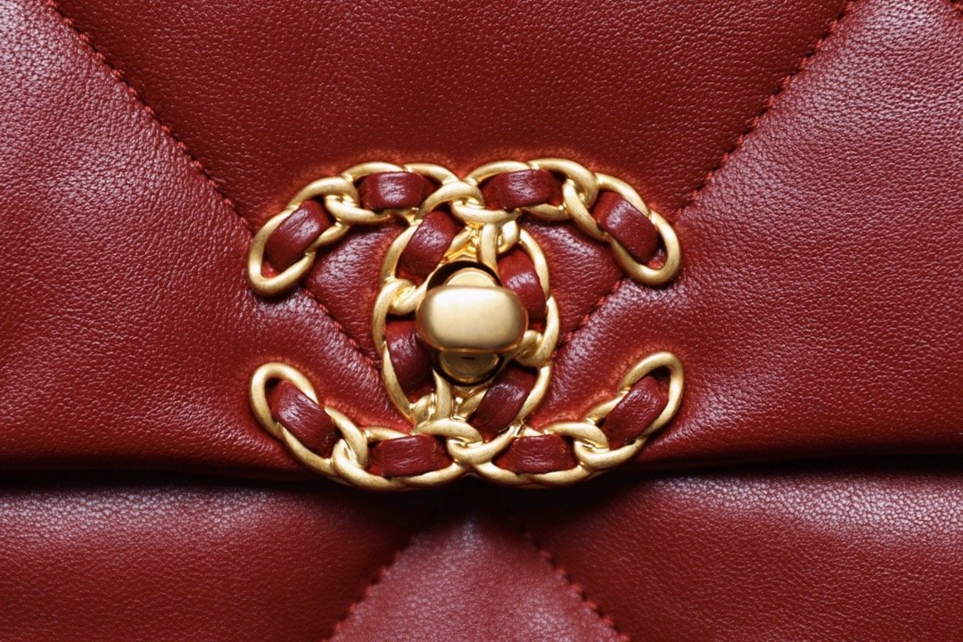 Ch**el Flap bag 26cm Red