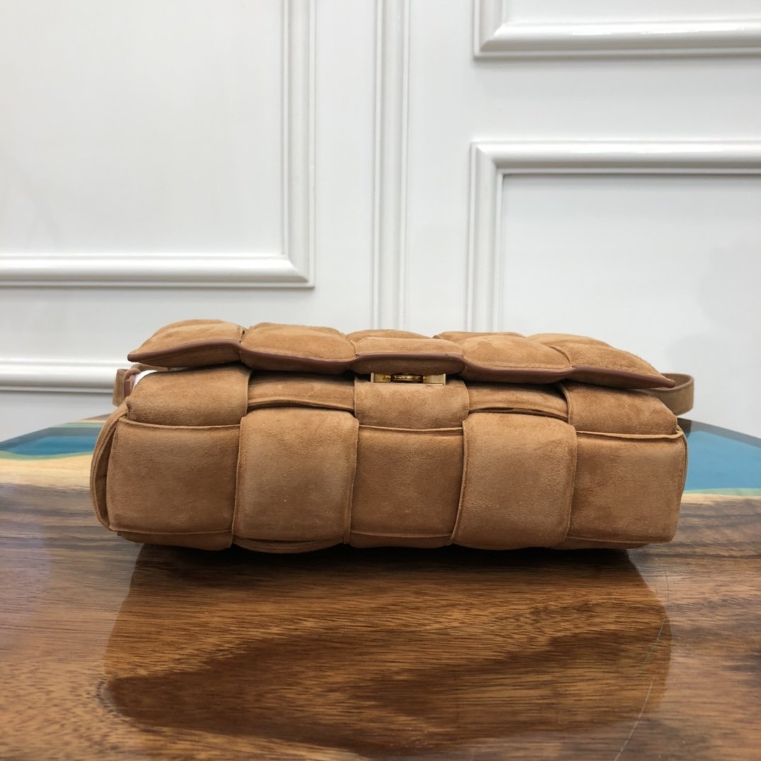 B0tt*ga Ven*ta Cassette Bag