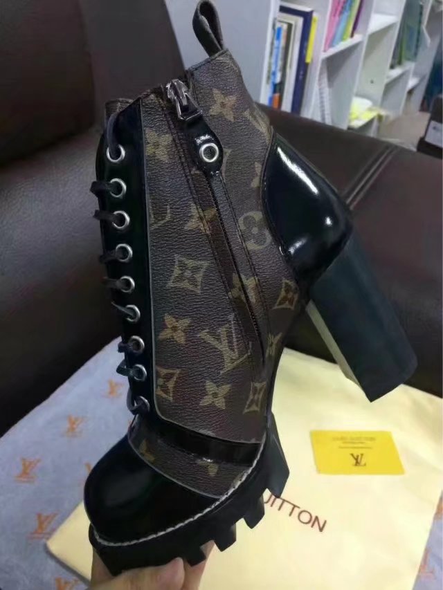 L0vis Vvtt0n Classice Boots