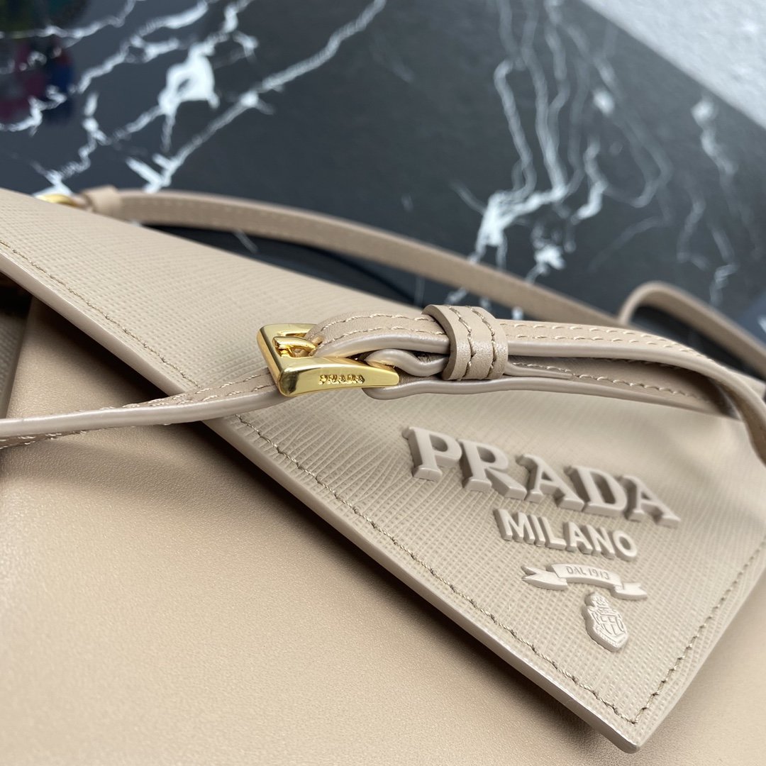 Pra*a 1BP020 Saffiano Chain Bag 007
