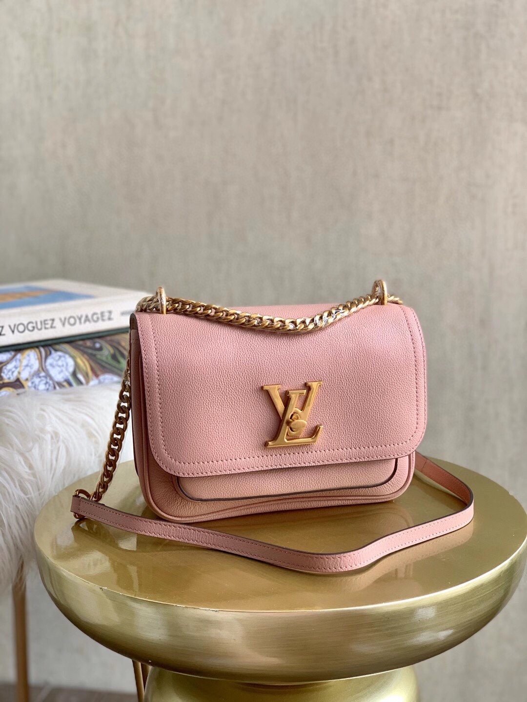 L0vis Vvtt0n 2020-21FW Shoulder Bags 003