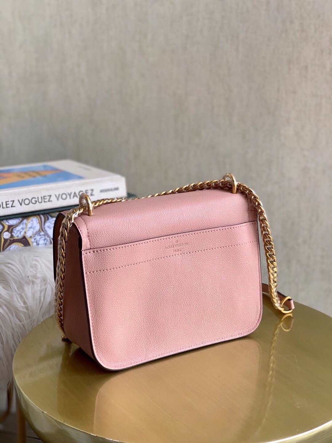 L0vis Vvtt0n 2020-21FW Shoulder Bags 003