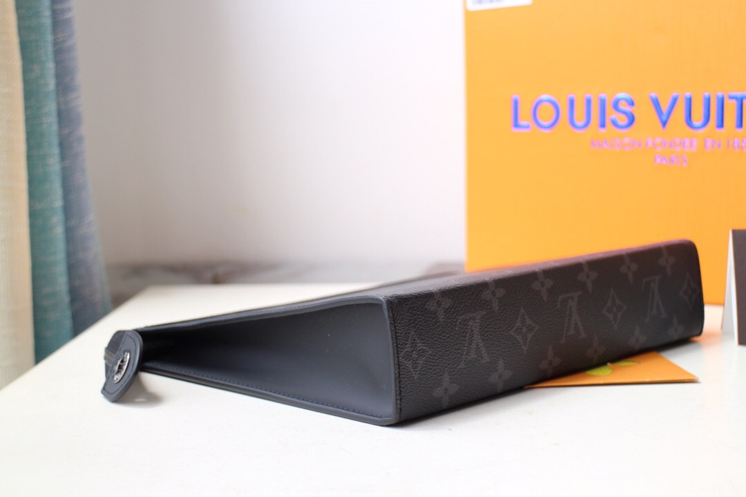 L0vis Vvtt0n POCHETTE VOYAGE MM