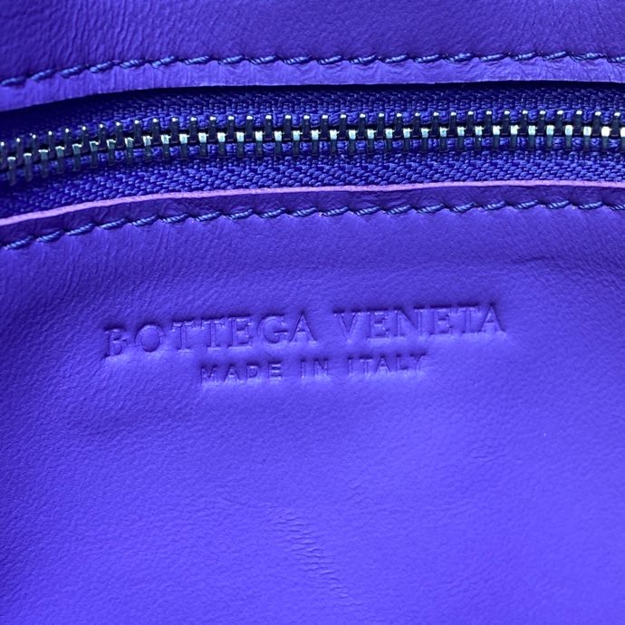 B0tt*ga Ven*ta Cassette Bag 26cm