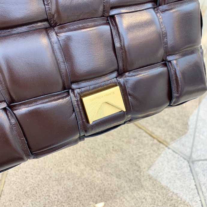 B0tt*ga Ven*ta Cassette Bag 26cm 003