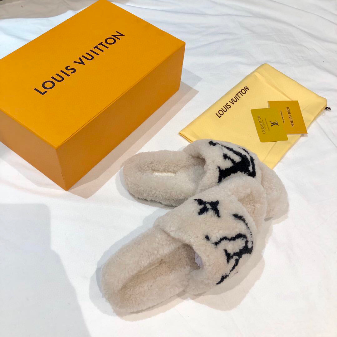 L0vis Vvtt0n Sandals 017
