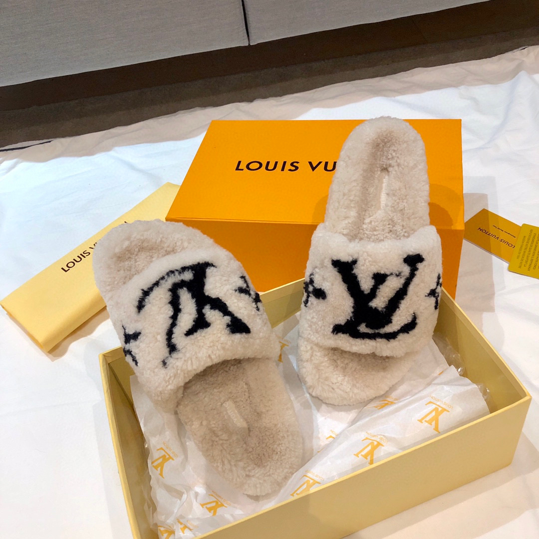 L0vis Vvtt0n Sandals 017