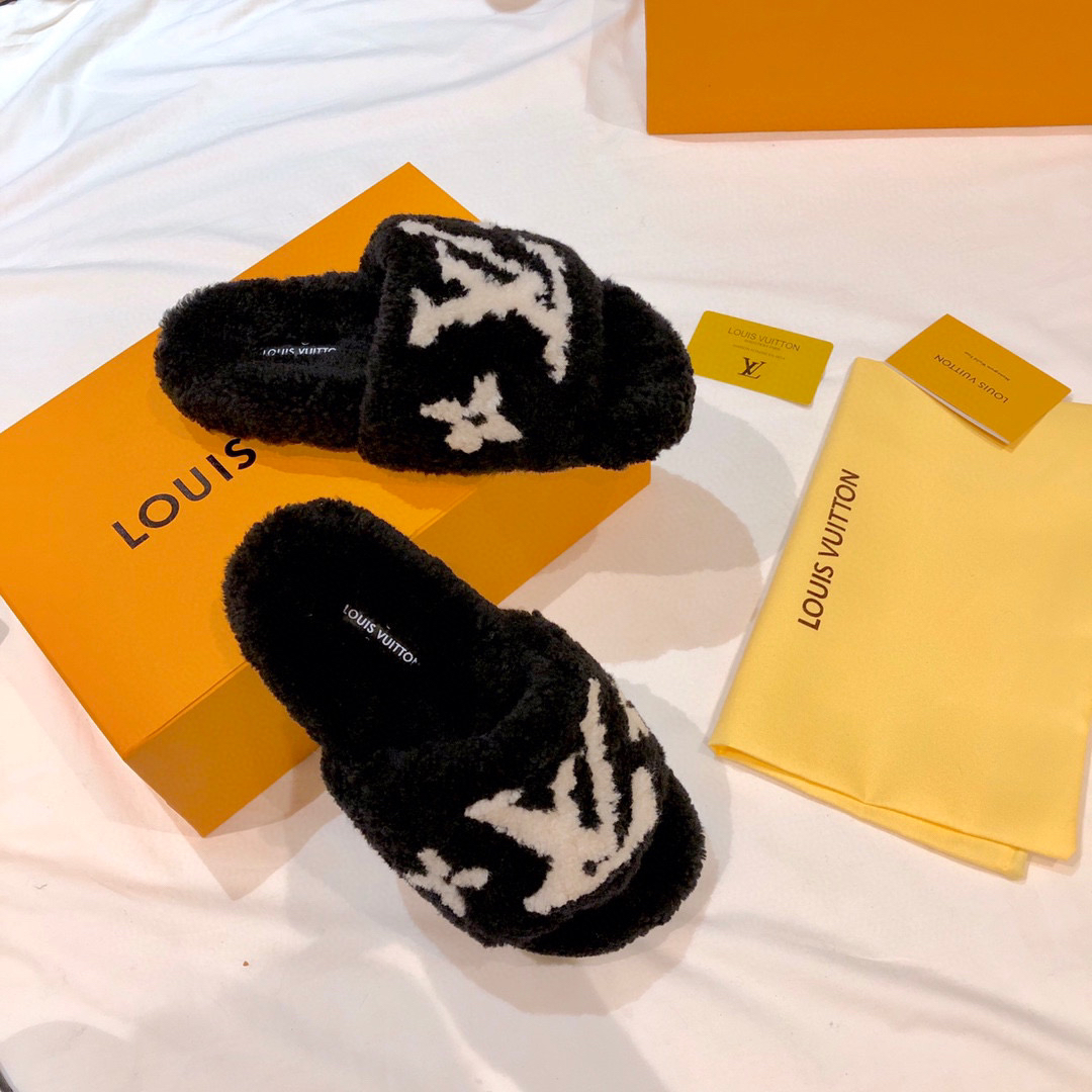 L0vis Vvtt0n Sandals 018