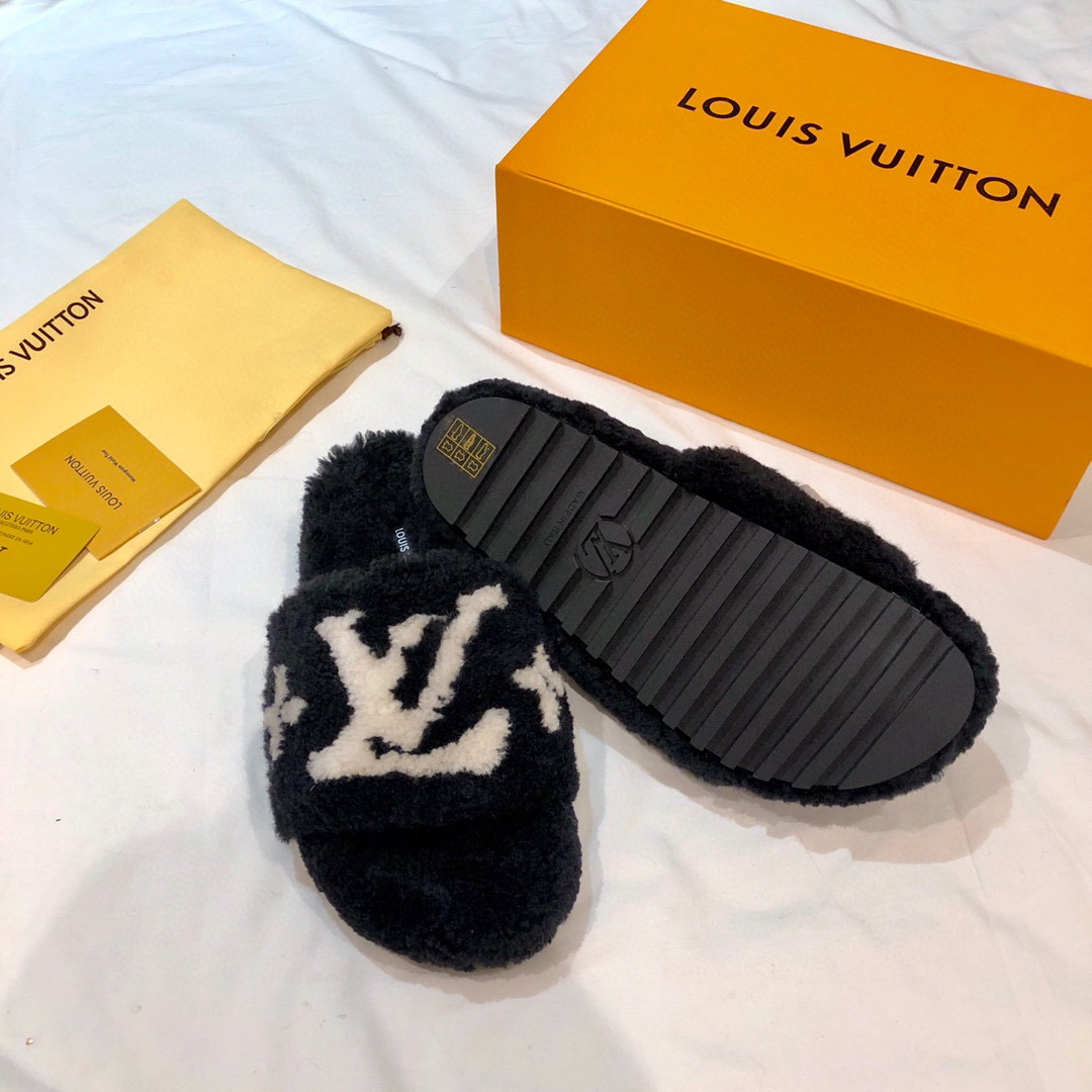 L0vis Vvtt0n Sandals 018