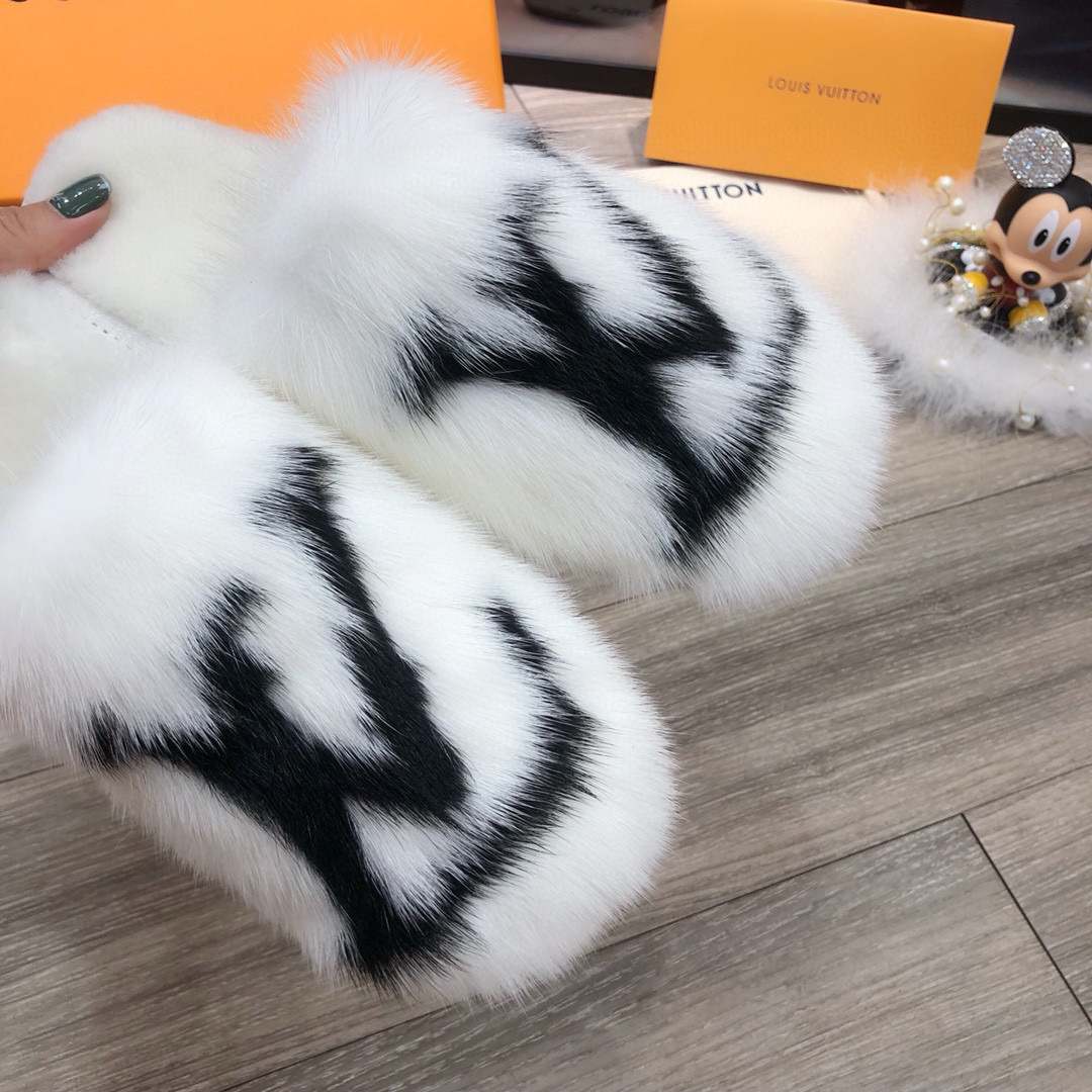 L0vis Vvtt0n Sandals 019