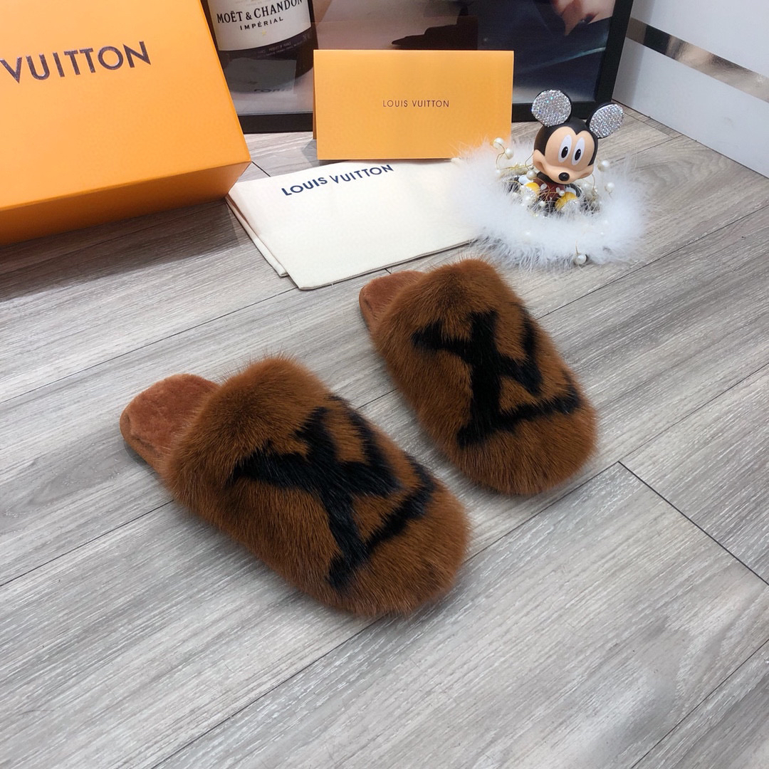 L0vis Vvtt0n Sandals 021