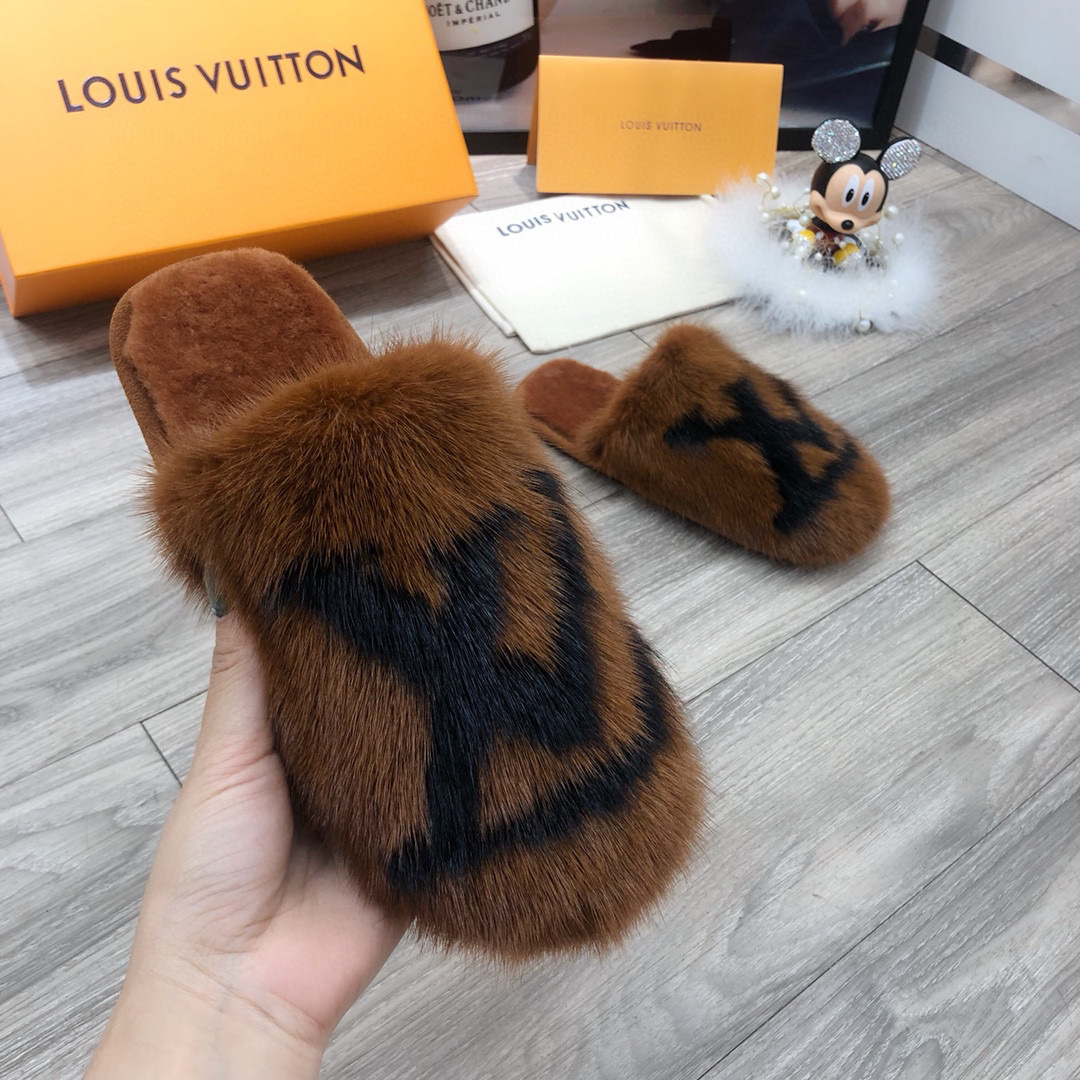 L0vis Vvtt0n Sandals 021