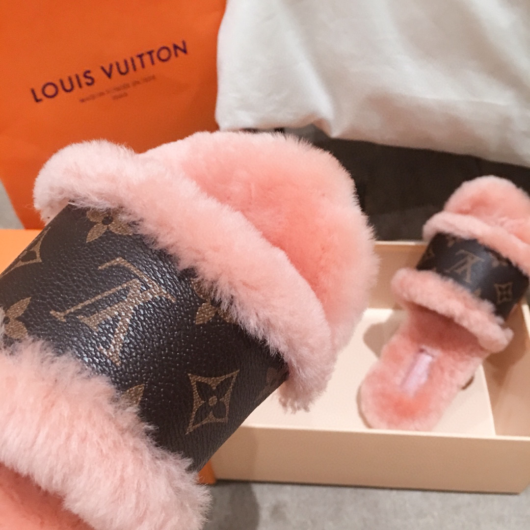 L0vis Vvtt0n Sandals 023