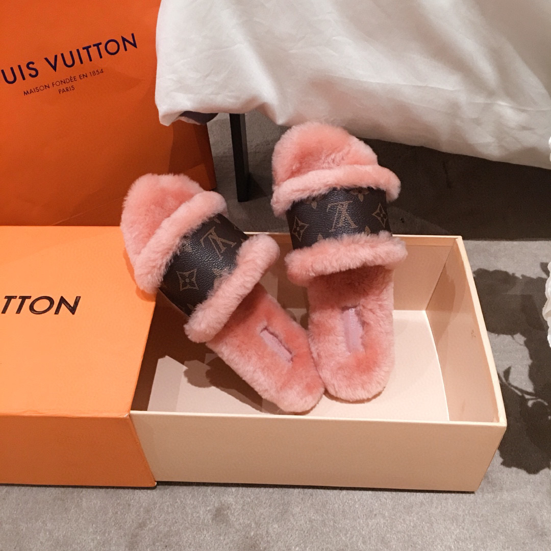 L0vis Vvtt0n Sandals 023