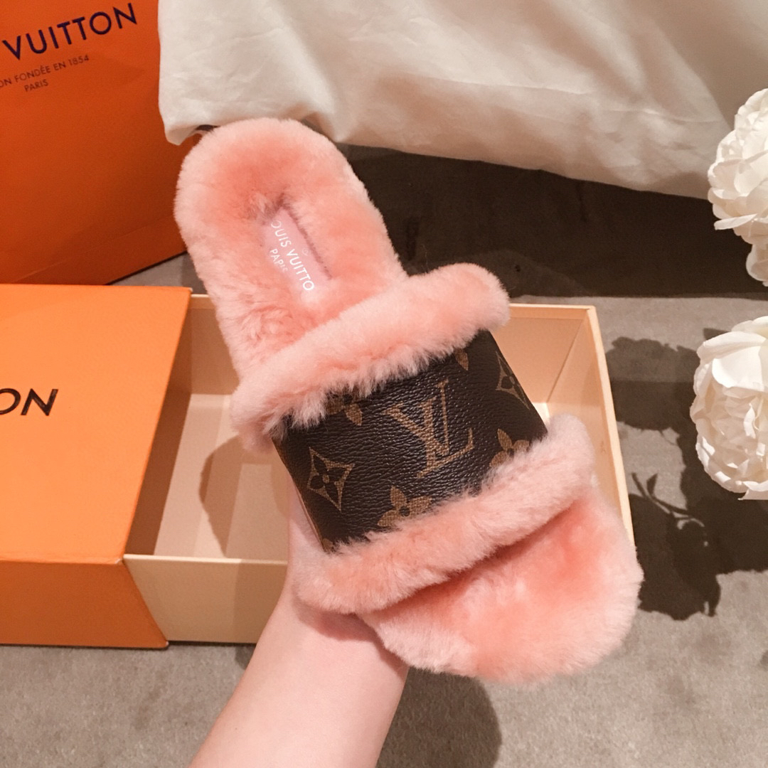 L0vis Vvtt0n Sandals 023