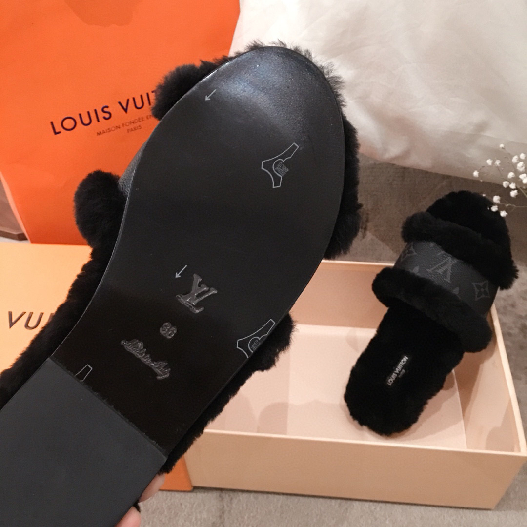 L0vis Vvtt0n Sandals 025