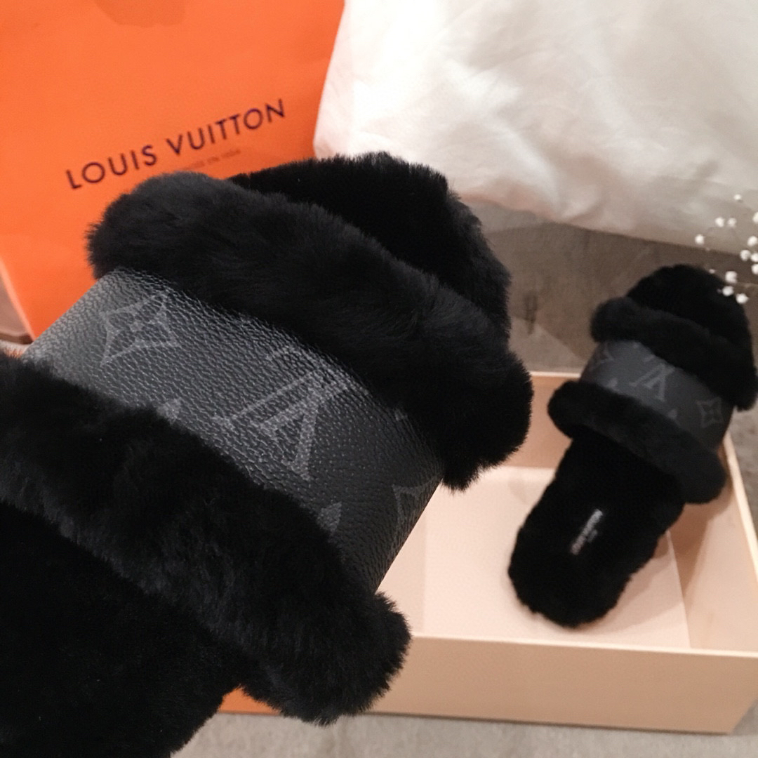 L0vis Vvtt0n Sandals 025