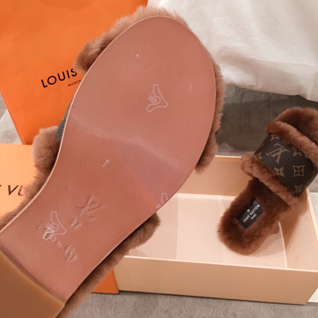 L0vis Vvtt0n Sandals 026