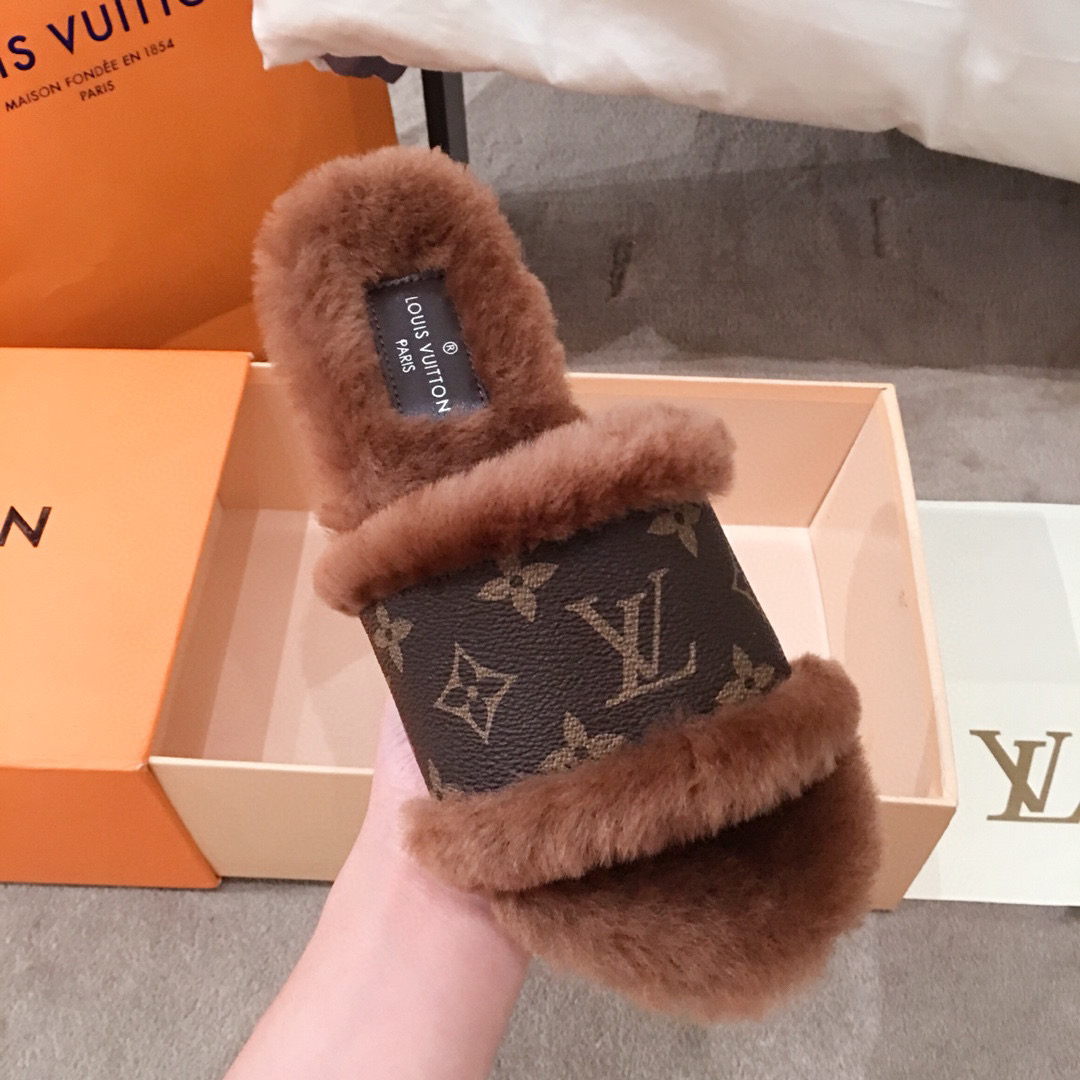 L0vis Vvtt0n Sandals 026