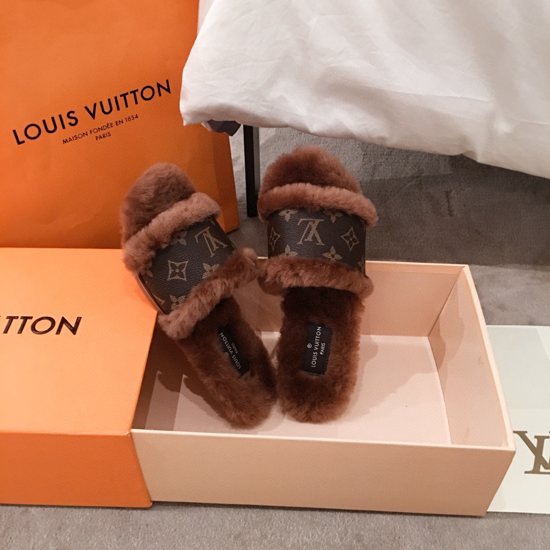 L0vis Vvtt0n Sandals 026