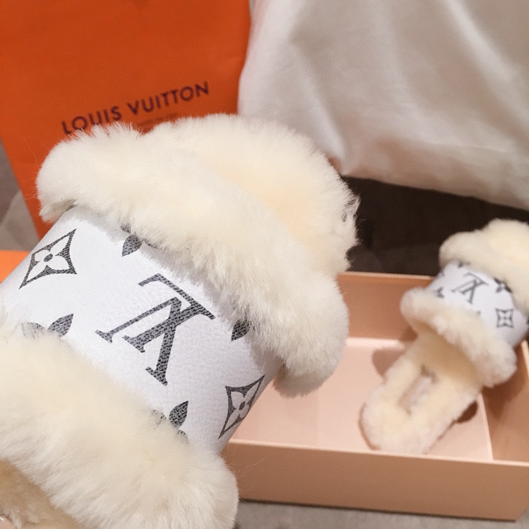 L0vis Vvtt0n Sandals 027