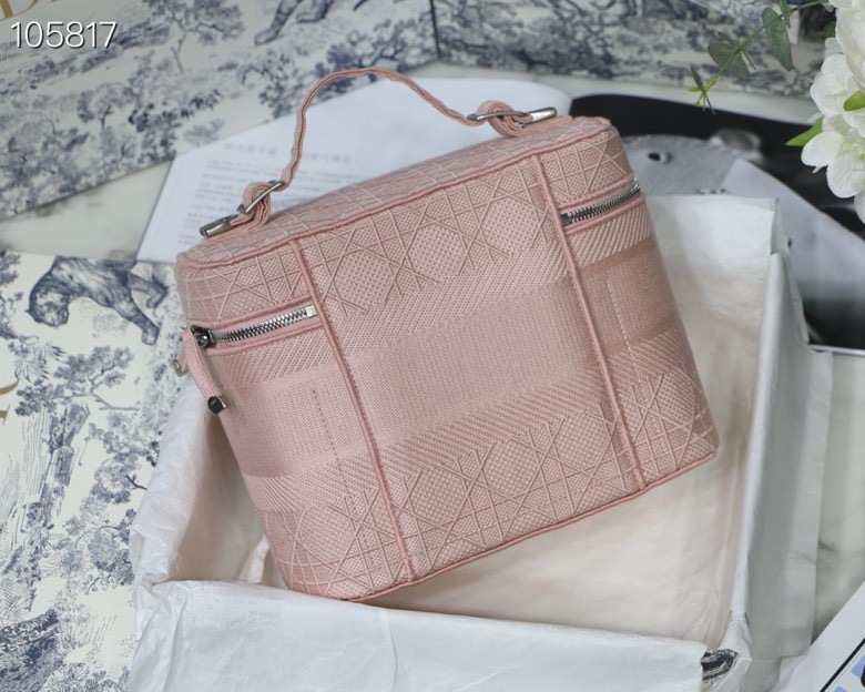 D10r Oblique Cosmetic Bag 002