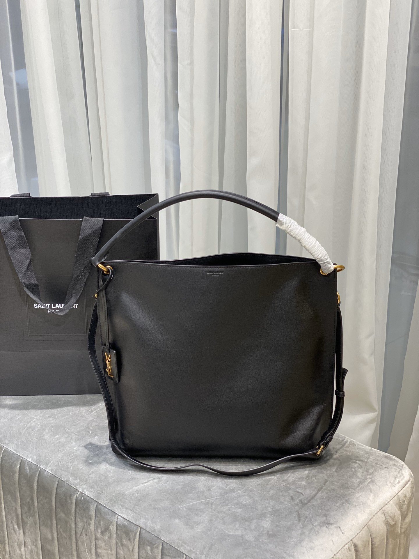 Y51 TAG hobo bag in canvas and leather 002