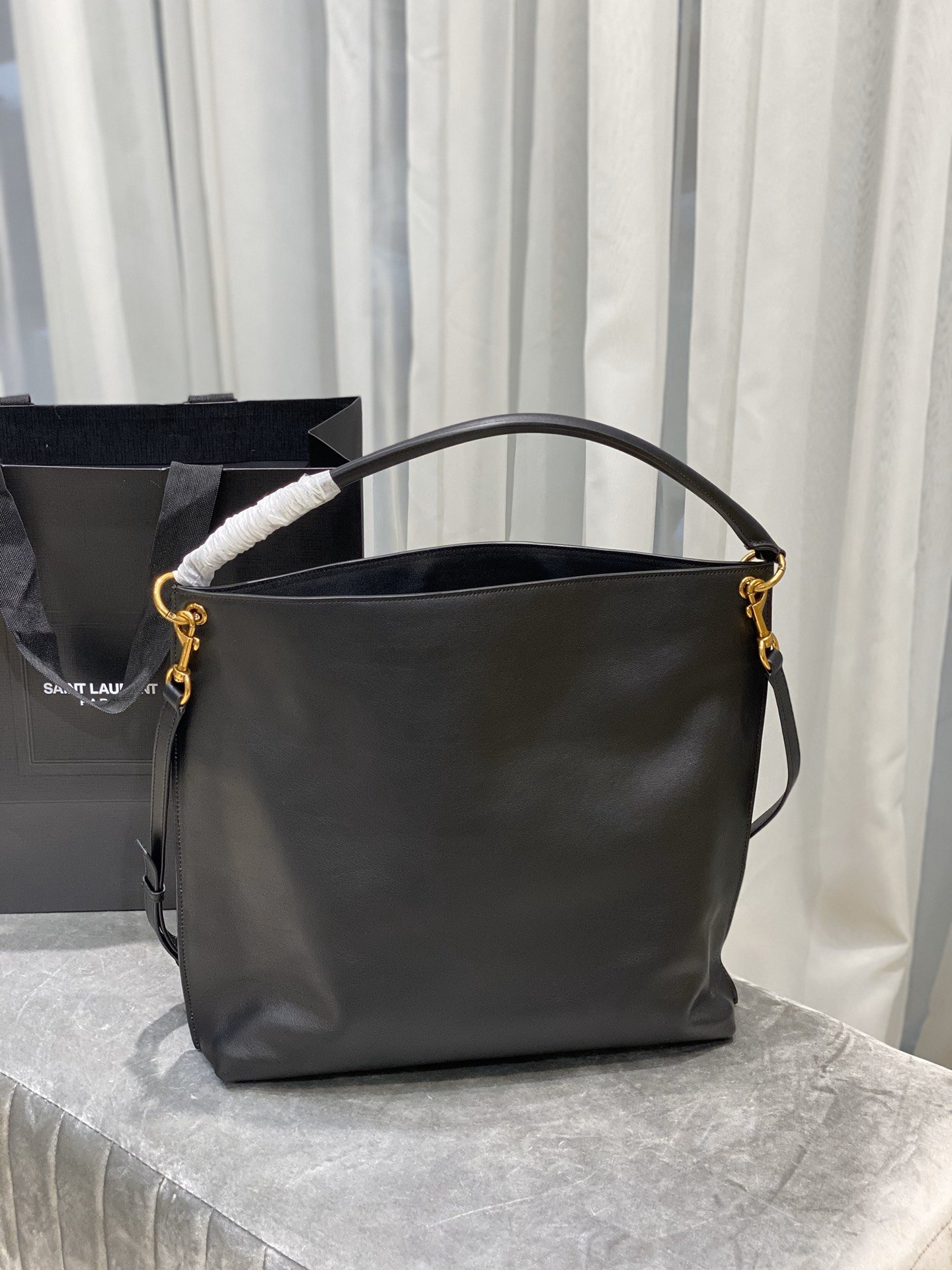 Y51 TAG hobo bag in canvas and leather 002